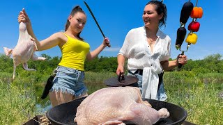 A World Of Tastes And Relaxation! Cooking Tobacco Chicken In Nature Turns Rest Into Pleasure