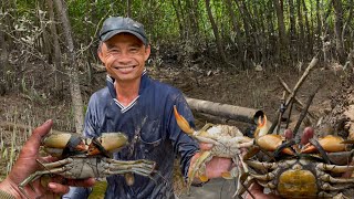 Mấy anh em tìm kiếm và mót lại những con cua mà mấy anh cao thủ bắt sót lại -ÚtQuýMT