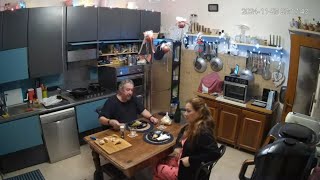 Casa Sissy 24/7 LIVE - camera 1 - Daily Real Life of an Italian Couple: Uncut - Unscripted