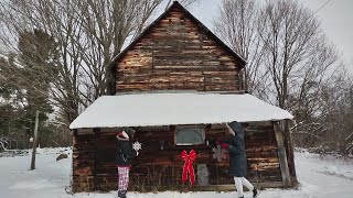 Decorating the Carriage House and Front Porch | Minimalist