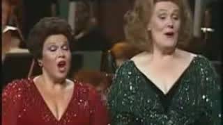 Dame Joan Sutherland and Marilyn Horne   Duet