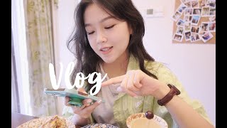 VLOG｜上海独居生活日志 美味一人食料理 泡菜炒饭 法式贝果 上班日常穿搭 纹眉补色