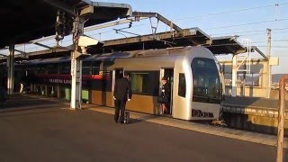 ２２３系５０００番台電車２両編成＋５０００系電車３両編成【３１５０Ｍ・快速マリンライナー５０号】本四備讃線・児島２番線・乗務員（車掌）交代（平成２８年３月２６日）