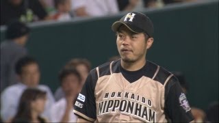 小谷野の好守備 くるっと回って難なくアウト 2012.08.31 H-F