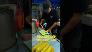 Trying RM 5 ($1.1) Sweet corn in Kuala Lumpur! #streetfood #jalanalor #malaysia