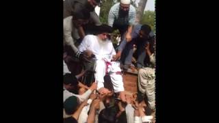 Allama Khadim Hussain Rizvi ki rare video, Mumtaz Qadri Shaheed k namaz e jinnaza par