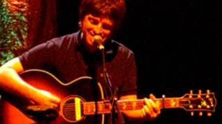 NOEL GALLAGHER ACOUSTIC SET LIVE 2006 STRAWBERRY FIELDS