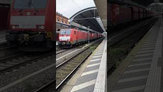 DB Cargo 189 047 und 189 033 ES64F4 EuroSprinter mit Erzwagen Durchfahrt Bonn Hbf #br189