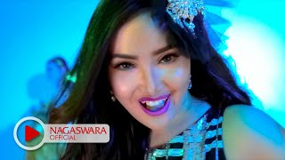 Ikke Putri - Cinta No. 1 - Official Music Video - NAGASWARA