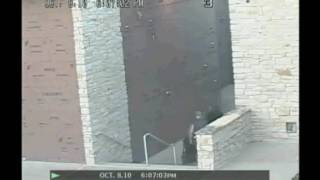 Surveillance video: Robbing a crypt