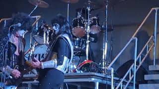 STRUTTER (Kiss tribute)"Calling Dr. Love" (Kiss cover) Community Amphitheater Fremont Ohio 10-31-25