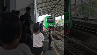 Serunya Lihat Kereta Api Bandara YIA Jogja #shorts #shortsfeed #keretaapi