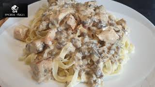 تقلياتال بالدجاج والفطربصلصة كريمية رائعة / Tagliatelles au poulet et champignons