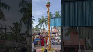 மகமாரி அம்மா மடி பிச்சை எடுக்கிறார் அவர் கையில இருக்கிற காசபோட்டாவீட்ல இருக்கிற பிரச்சனை தீரும்