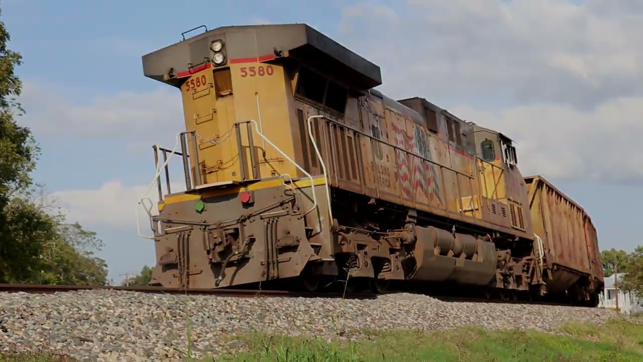Freight Trains Running BACKWARDS? | Long hood forward Freight Trains