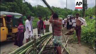 Camps full as Rohingya pour into Bangladesh