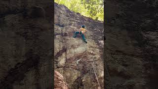 ア・ラ・ポテト 5.13a (甲府幕岩) - A La Poteto (Kofu-Makuiwa)