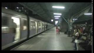 MRVC EMU FLASHING THROUGH BHANDUP STATION