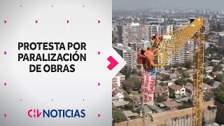 MASIVA MANIFESTACIÓN de trabajadores: Protestan por paralización de megaobra en Ñuñoa - CHV Noticias