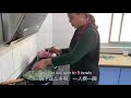 【spinach handmade noodles】西北小强打算去湖南接女朋友，妈妈做了土鸡汤菠菜手擀面 stewed chicken soup