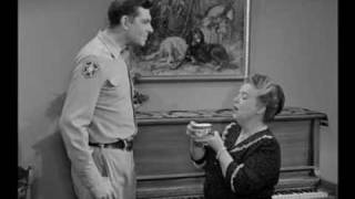 Aunt Bee sings for her Sanka