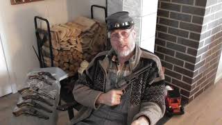 Dimwit the last mountainman - Discusses 7 antique Colt percussion revolvers.