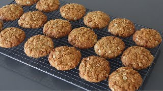 Best Ever ANZAC Biscuits | Quick and Easy Recipe