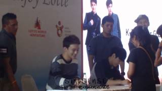 [FANCAM]140927 Lotte Thailand Road Show Fansigning(Chen Focus)