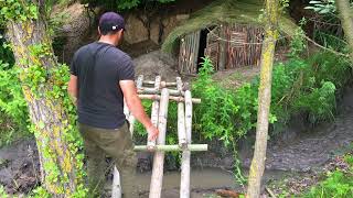 Built a bridge across the river.#survival,#camping ,#bushcraft ,#bushcraftsurvival,#survivalshelter