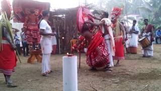 ilankaruvan-poothadi theyyam