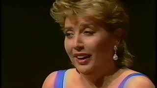 Maria Guleghina - Italian Songs - Solo Recital Japan 1999 (With a short Inteview in between)