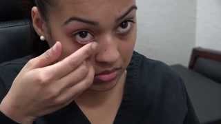 How to Apply Ointment to the Eyes and Eyelids