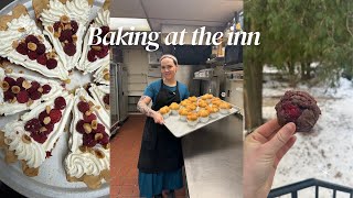life as a Baker at an Inn | Everything I made, a box of cookies, snow, and more!