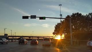 Driving tour of Austin Texas. Lamar to the 360 bridge. No traffic lights, all zen.