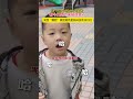 幼儿园小班的小朋友看今天妈妈来接很开心，突然