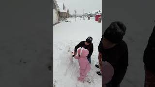 No tienen idea de cuento nos reímos mi Pichon \u0026 yo!! con nuestro mono de nieve