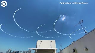 VIDEO NOW: Japanese fighter draw Olympic rings in the sky over Tokyo