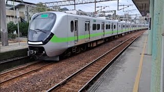 4154次北湖發車經由宜蘭線開往瑞芳的銀綠色微笑號EMU900型十輛一編組EMU951區間車