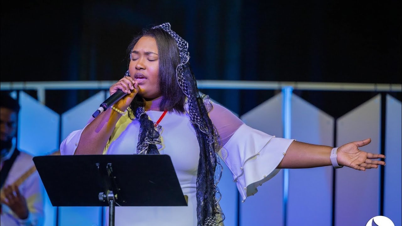 Yahweh Ou Se Kle Aрџ џрџџѕрџ њрџџѕ Evodie Massena Spontaneous Worship Youtube Music