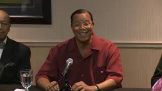 Hon. Min. Louis Farrakhan Speaks on Cowardly Leadership. Speaking to College students