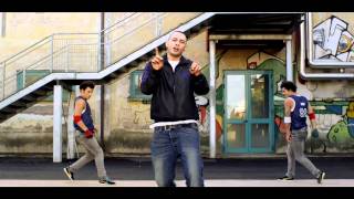 fabri fibra tranne te [rap futuristico] official video in HD