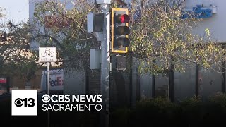 Red-light runners aren't slowing down in Manteca despite traffic cameras, police say