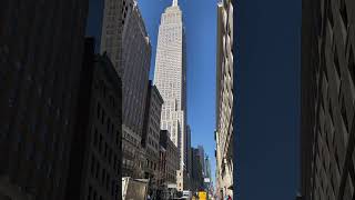 エンパイアステートビルを見上げる！#newyork #manhattan #midtown #empirestatebuilding #名所 #ニューヨーク観光 #ニューヨーク在住 #音楽家 #芸術家