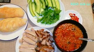 Cách làm nước sốt chan bánh mì chả lụa
