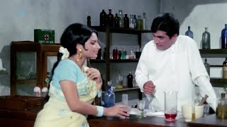 Doctor Ka Kaam Jaan Bachana Hota Hai Jaan Lena Nahi - Rajesh Khanna Movie Scene - Chhoti Bahu