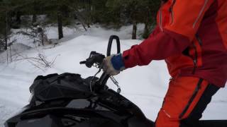 How to safely Unload and Load a snowmobile on the Marlon Xplore Pro Sled Deck