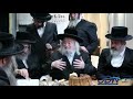 munkatcher rebbe commemorating his father s yartzeit 27 kislev 5781