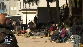 Migranti, sbarchi a Lampedusa: hotspot al collasso - Porta a porta 30/03/2023