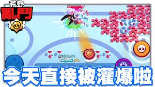 《哲平》手機遊戲 荒野亂鬥(Brawl Stars) - 阿喔!!!! 今天的冰球大戰!! 直接被打爛耶XD 大家也太會踢了吧XDD