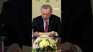 Başkan Erdoğan Süper Lig şampiyonu Galatasaray'ı Vahdettin Köşkü'nde kabul etti!